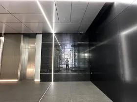 内神田ミッドスクエアビルの外観
