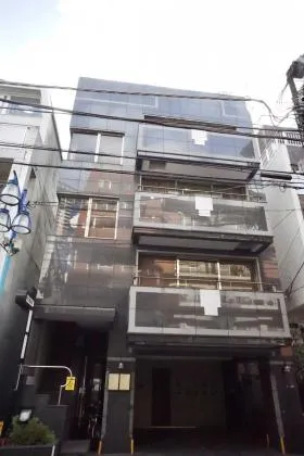 ナカミ東山ビルの外観