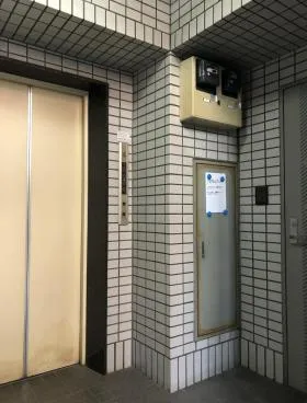 ナカミ東山ビルの外観