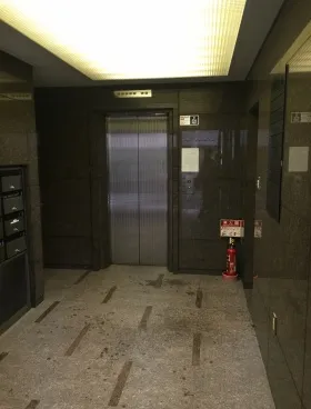 内田ビルの外観