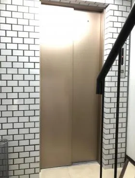 アイエムビルの外観