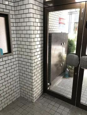 アイエムビルの外観