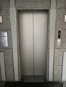 江戸川橋STビルの外観