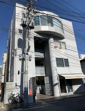 エルサント北沢の外観