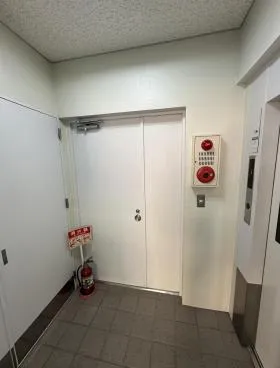 磯部ビルの外観