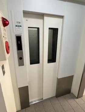 磯部ビルの外観