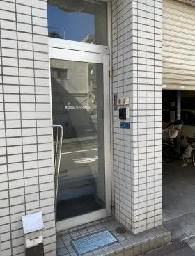 松居ビルの外観