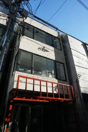 台東4丁目ビルの外観