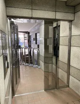 DⅡビルの外観