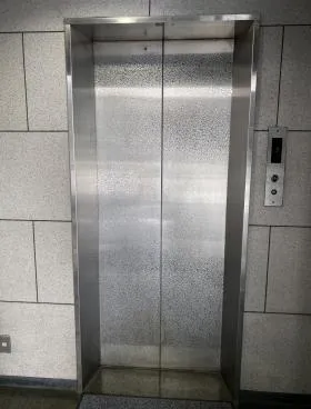山田屋ビルの外観