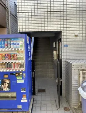 イースト常磐松ビルの外観