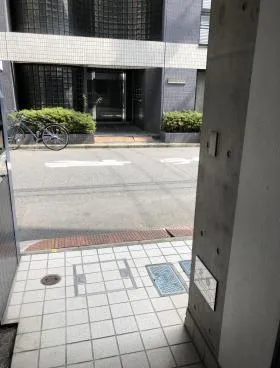 りとるふぉーれすとビルの外観