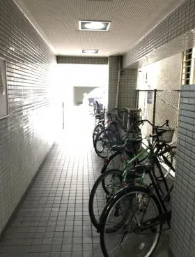 東上野プロシャンビルの外観