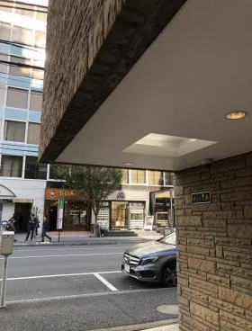メゾン青南ビルの外観