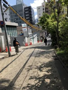 トランスバックビルの外観