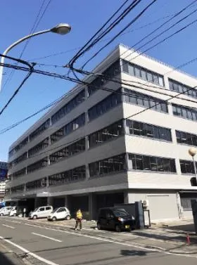 九電不動産ビルの外観