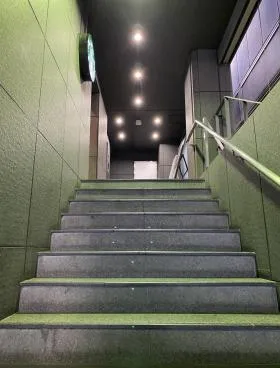 アクセス表参道ビルの外観