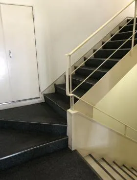 モンパルテ北参道ビルの外観