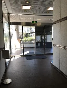 モンパルテ北参道ビルの外観
