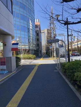 モンパルテ北参道ビルの外観