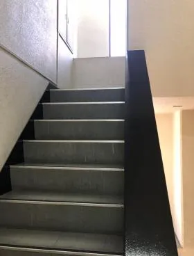 早稲田駅前ビルの外観