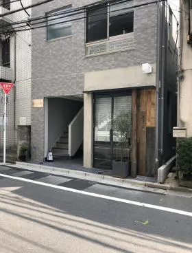 AKIBAビルの外観