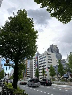 SKI西新宿ビルの外観