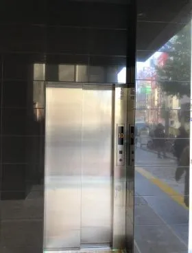 新宿 CENTER COURTの外観