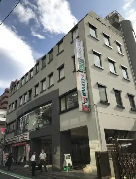 代々木TRビルの外観