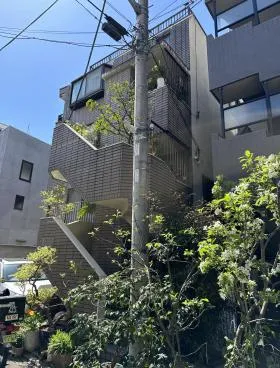 大野ビルの外観
