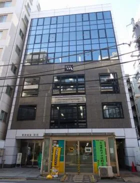 WARM LIGHT BLD Ⅱビルの外観