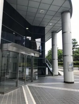 京阪世田谷ビル(旧みかみビル)の外観