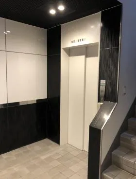 ブルックライズ東京ビルの外観