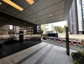 A-PLACE代々木ビルの外観