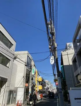 清原ビルの外観