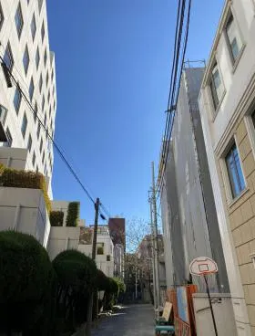 M.A RESIDENCE MINAMIAOYAMAビルの外観