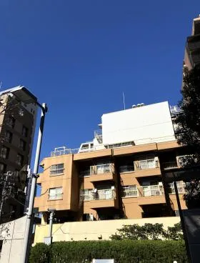 リバーサイドビルの外観