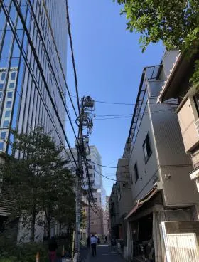 リバーサイドビルの外観