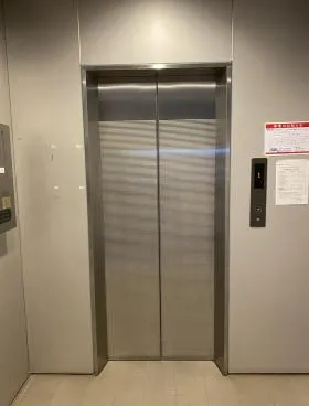 理研機器浜松町ビルの外観