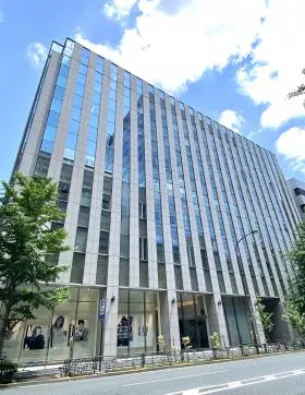 南新宿SKビルの外観