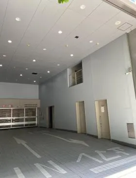 南新宿SKビルの外観