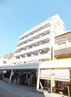グローリア初穂相模原ビルの外観