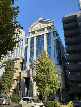 SPC JAPANビルの外観