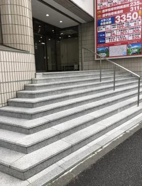 代々木ビルの外観