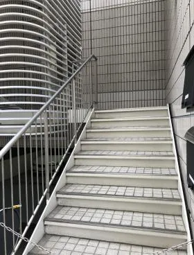 代々木ビルの外観