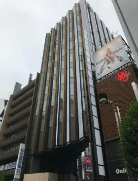 T&TⅢビルの外観