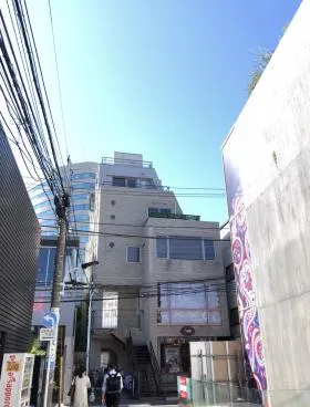 仮)北青山3丁目計画ビルの外観