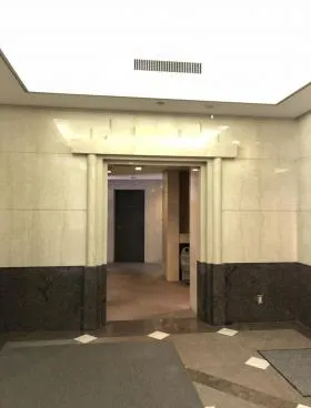 TSビルの外観
