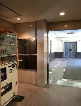 TSビルの外観
