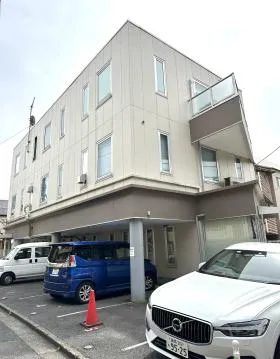 グランドステータス北新宿の外観
